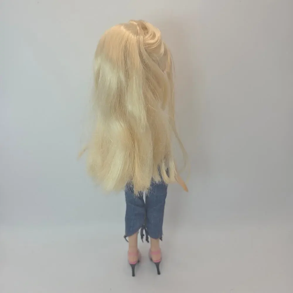 Vintage 2004 Bratz Funk Out Cloe Doll with Original Clothes Near Complete